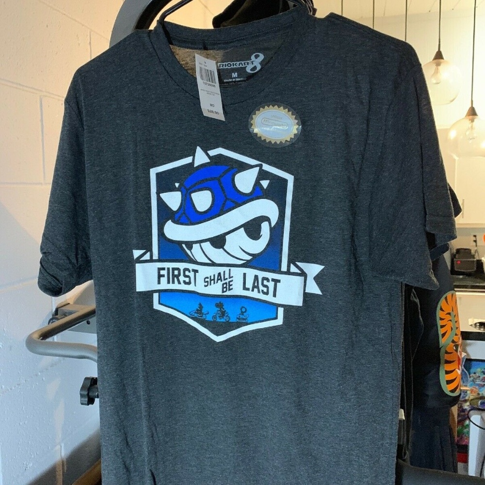 Mario Kart Graphic tee Nintendo Boxlunch medium